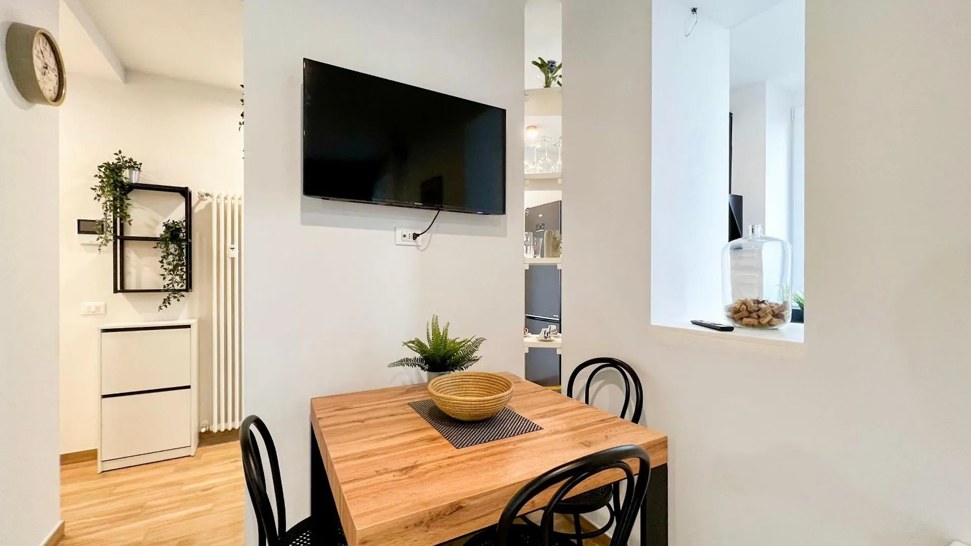 Repetti Suites - Two Adjacent & Independent Apartments 10 Minutes To Milan City Centre & Linate Airport 意大利