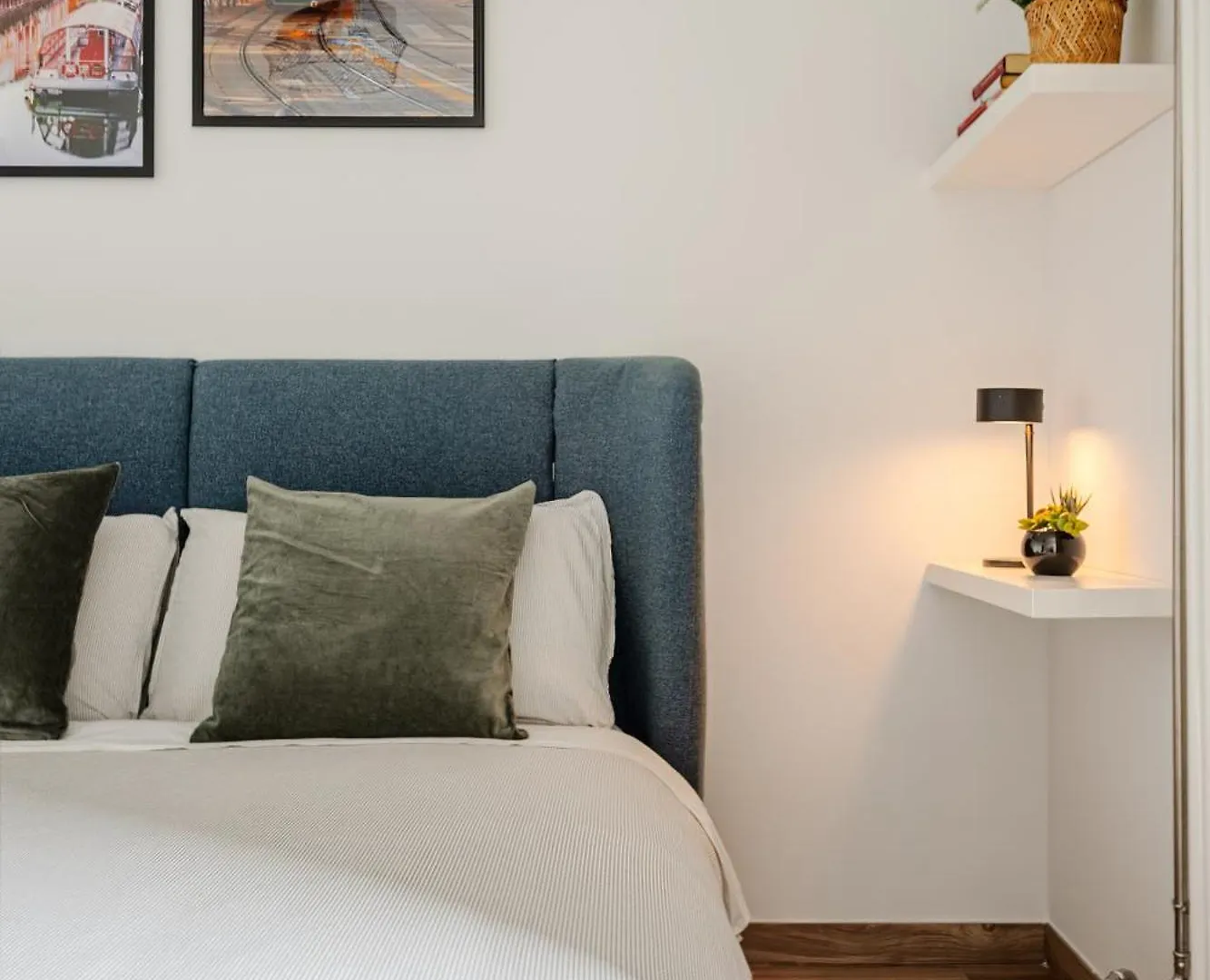 Repetti Suites - Two Adjacent & Independent Apartments 10 Minutes To Milan City Centre & Linate Airport 0*,
